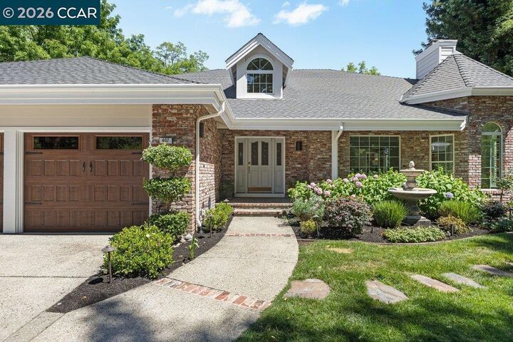 Property Photo:  407 Fremerey Ct  CA 94506 