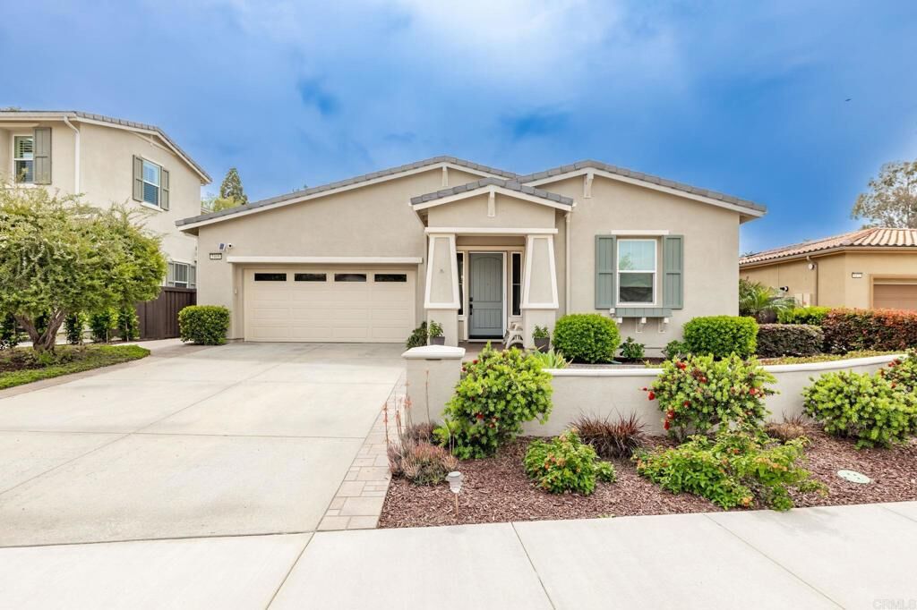 Property Photo: 5468 Reef Circle CA 92008