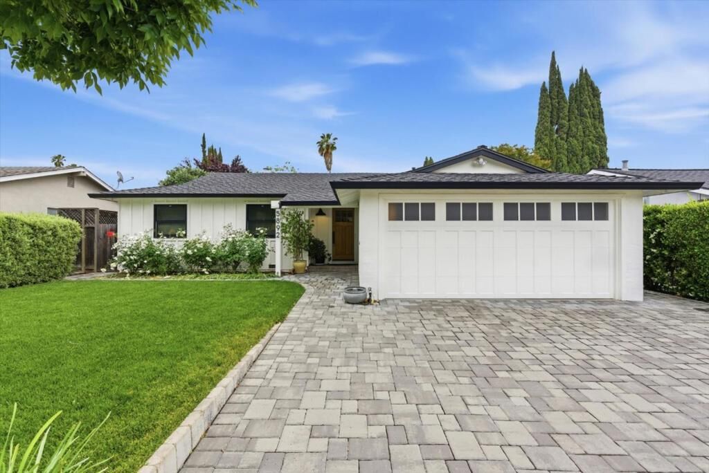 Property Photo: 5892 Tandera Avenue CA 95123