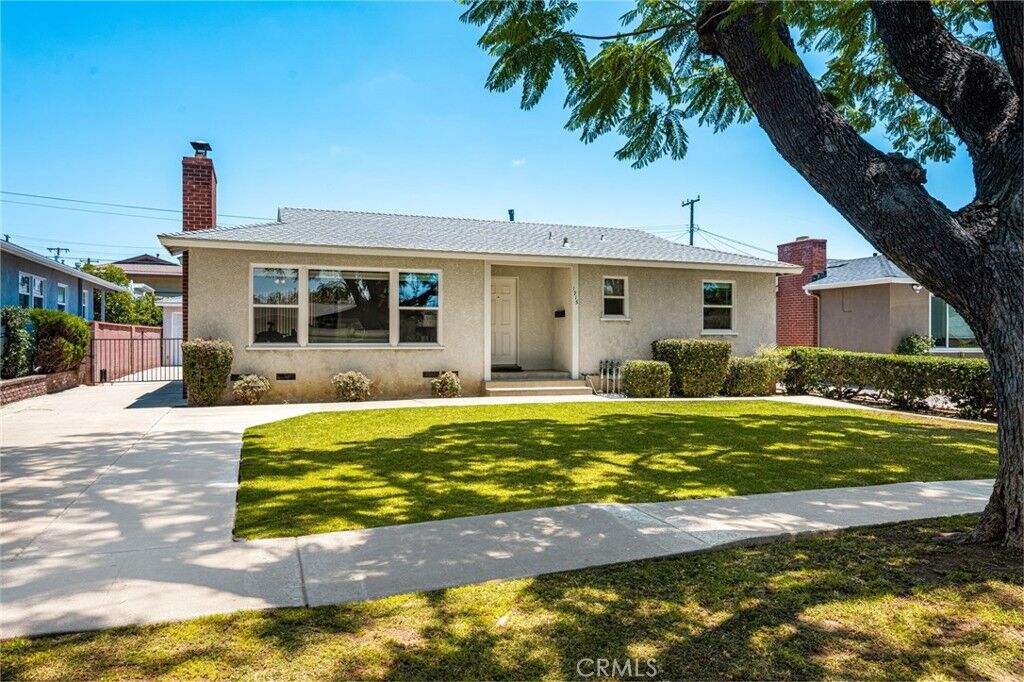 Property Photo: 1915 N Linwood Avenue CA 92705
