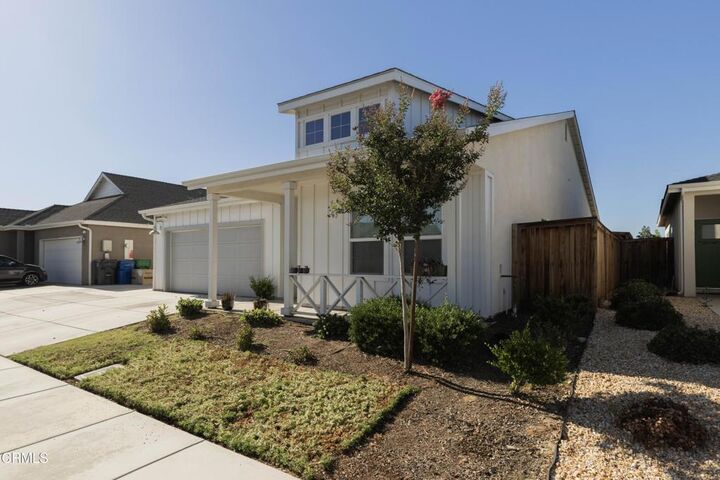Property Photo:  9706 Amberdale Way  CA 93263 