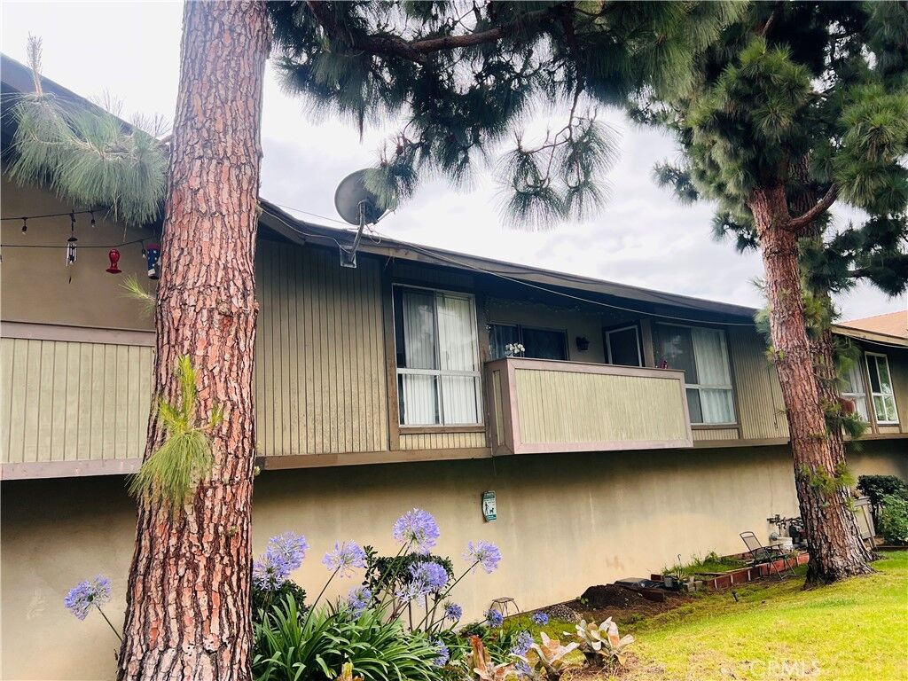 Property Photo: 23240 Sesame C CA 90502