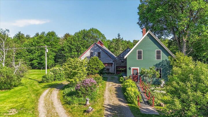 Property Photo: 18 Cobb Road ME 04915