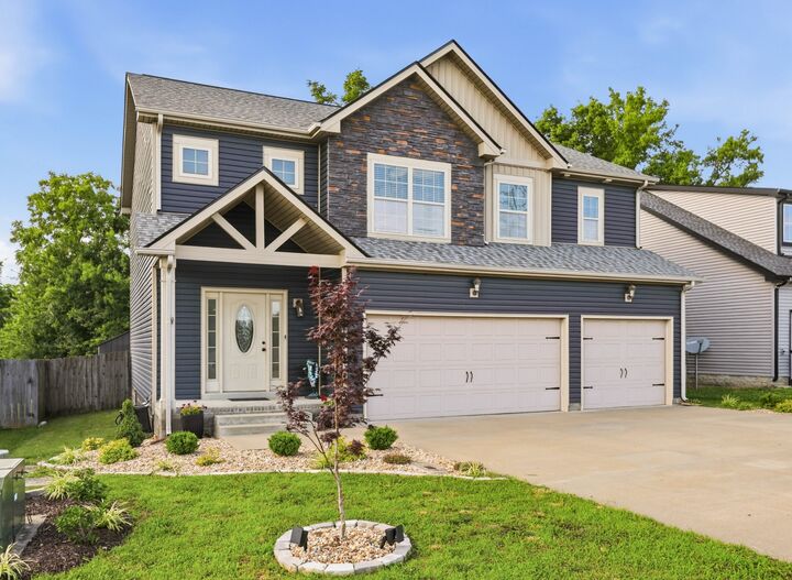 Property Photo: 1167 Eagles Bluff Dr TN 37040