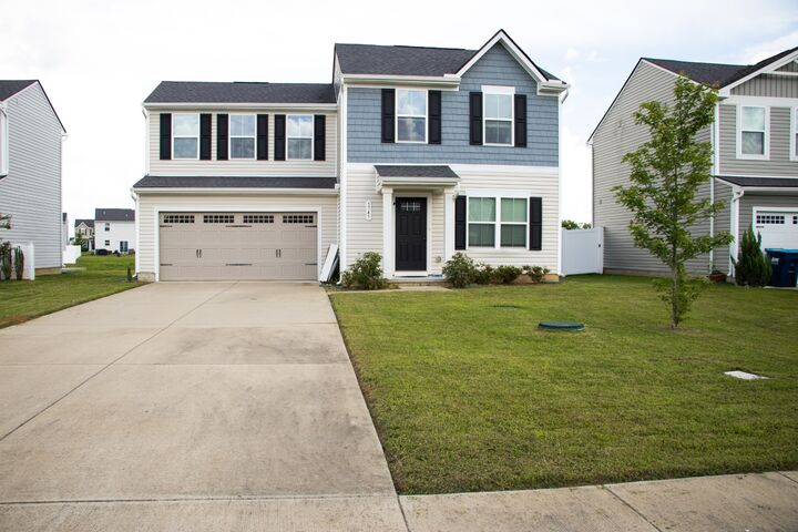Property Photo:  5745 Stardive Way  TN 37037 