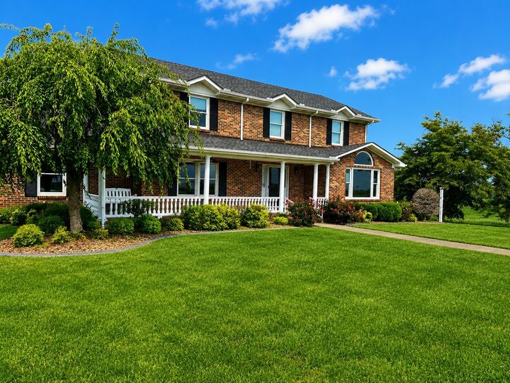 Property Photo:  10814 Clarksville Rd  KY 42265 