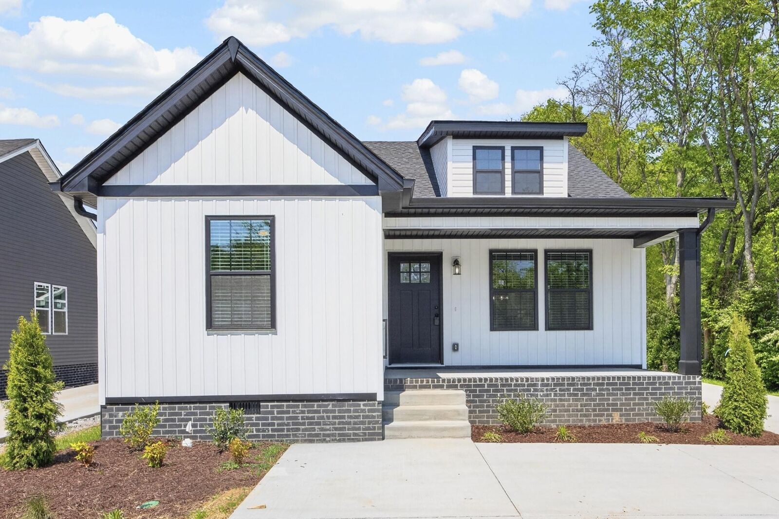 Property Photo:  206 Ross Ave 110  TN 37066 