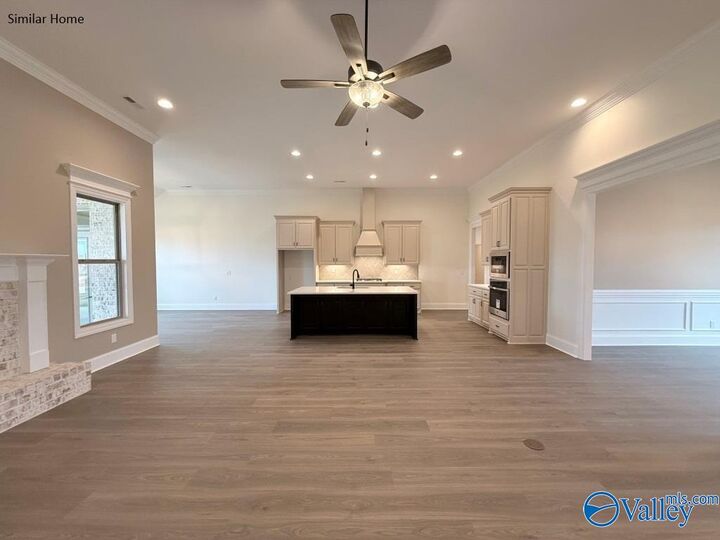 Property Photo:  Hathaway B Avondale Drive  AL 35613 
