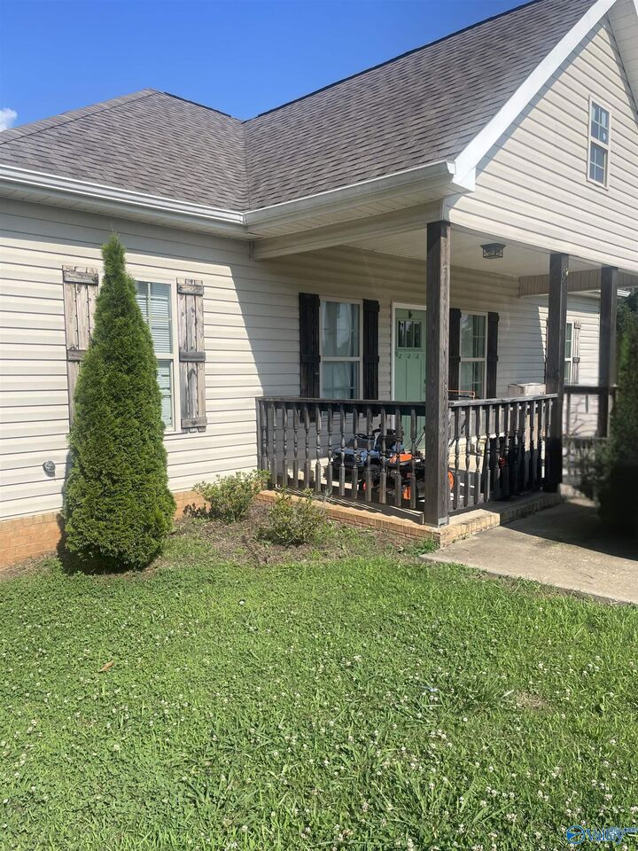 Property Photo: 96 Spring Valley Drive AL 35619