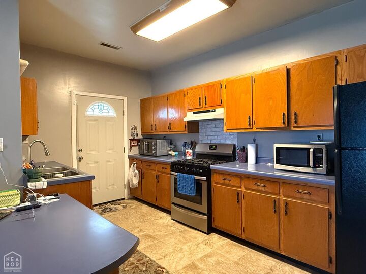 Property Photo: 210 Broadway Street AR 72365