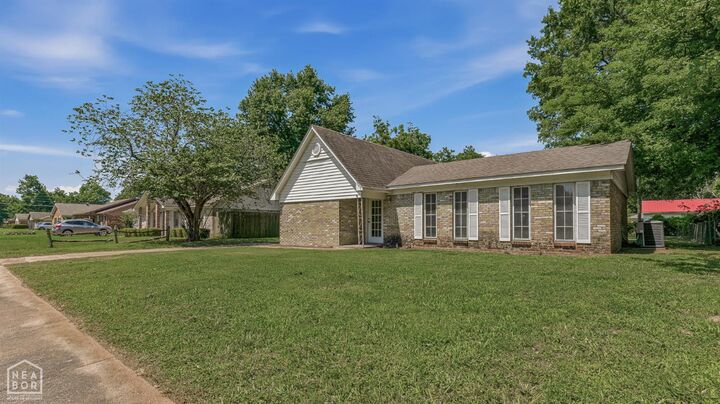 Property Photo: 1109 Leawood Street AR 72315