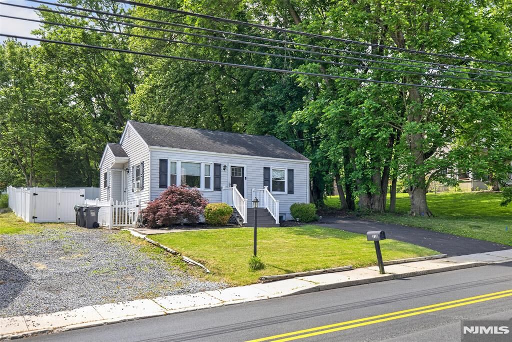 Property Photo: 318 Greenwich Street NJ 08886