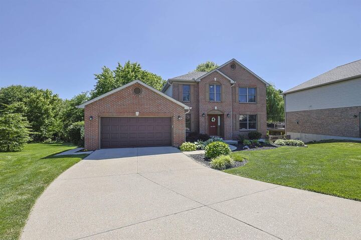 Property Photo:  8427 Stratford Court  KY 41042 