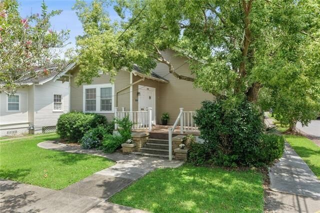 Property Photo:  1801 Pine Street  LA 70118 