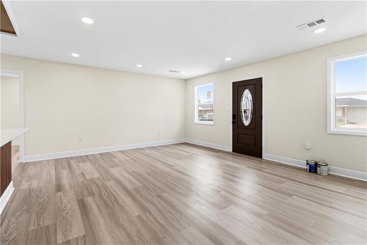 Property Photo: 6125 Victorian Drive LA 70072