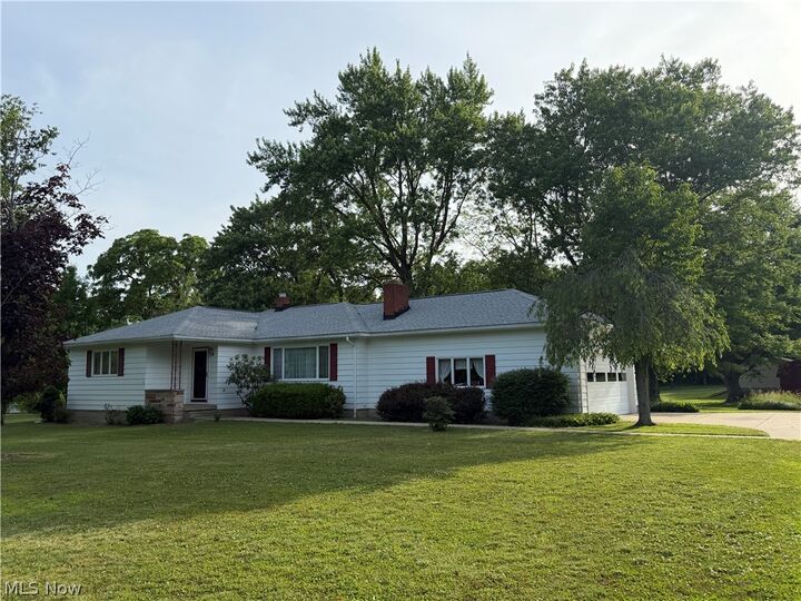 Property Photo: 2849 Hoagland Blackstub Road OH 44410