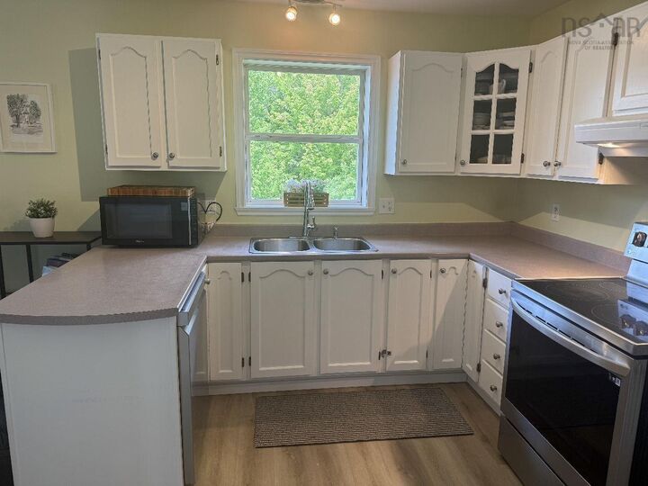 Property Photo: 54 Hemlock Drive NS B2S 1A4