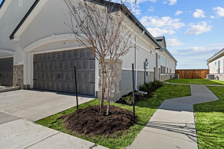Property Photo:  4770 N Luxe Lane 1223A  TX 76207 
