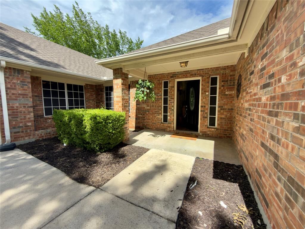Property Photo: 4714 Youpon Street TX 75028
