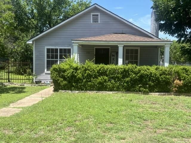 Property Photo:  200 Austin Road  TX 76043 