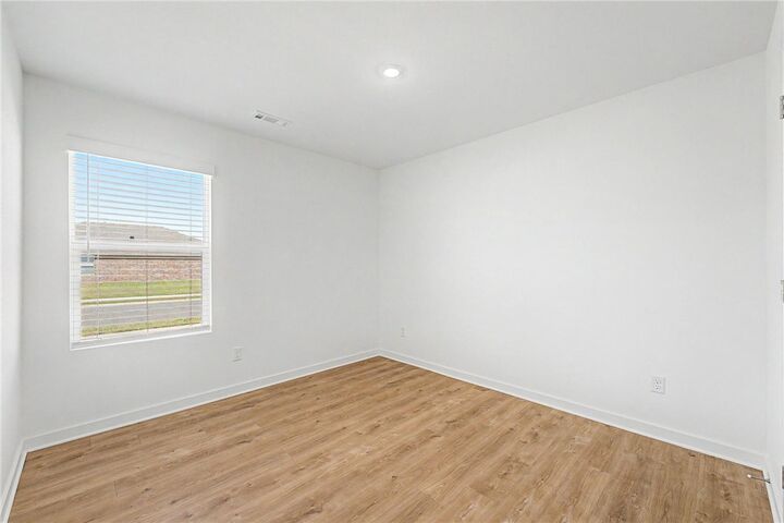 Property Photo:  3101 Laredo Lane  AR 72736 