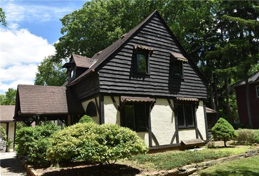 Property Photo:  623 King Road  ON L7T 3K3 