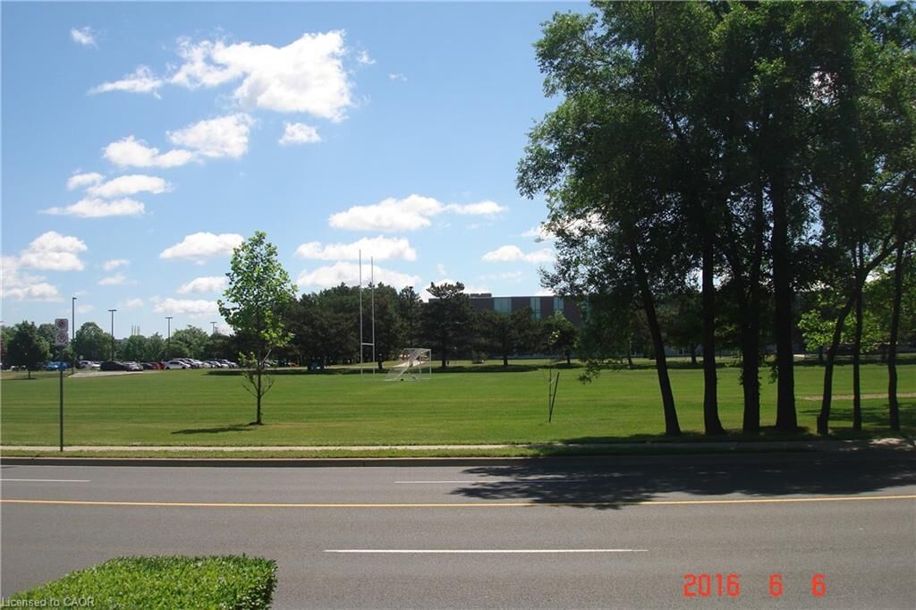 Property Photo:  742 Garth Street  ON L9C 4K3 