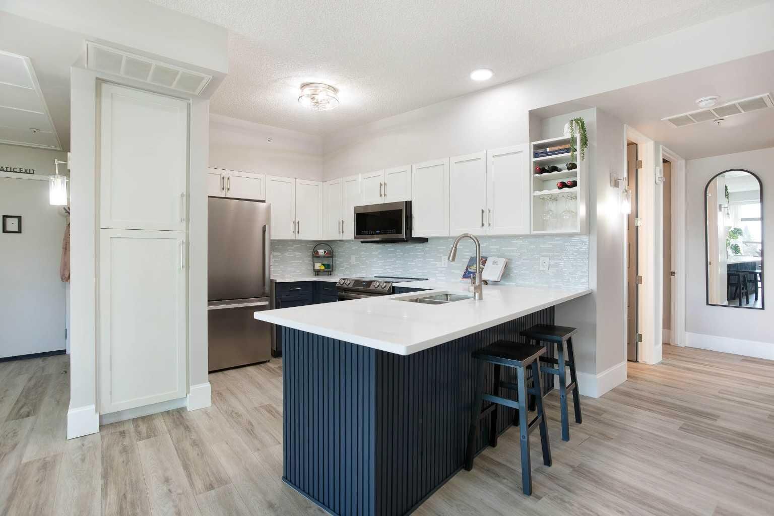 Property Photo:  205 Riverfront Avenue SW 201  AB T2P 5K4 