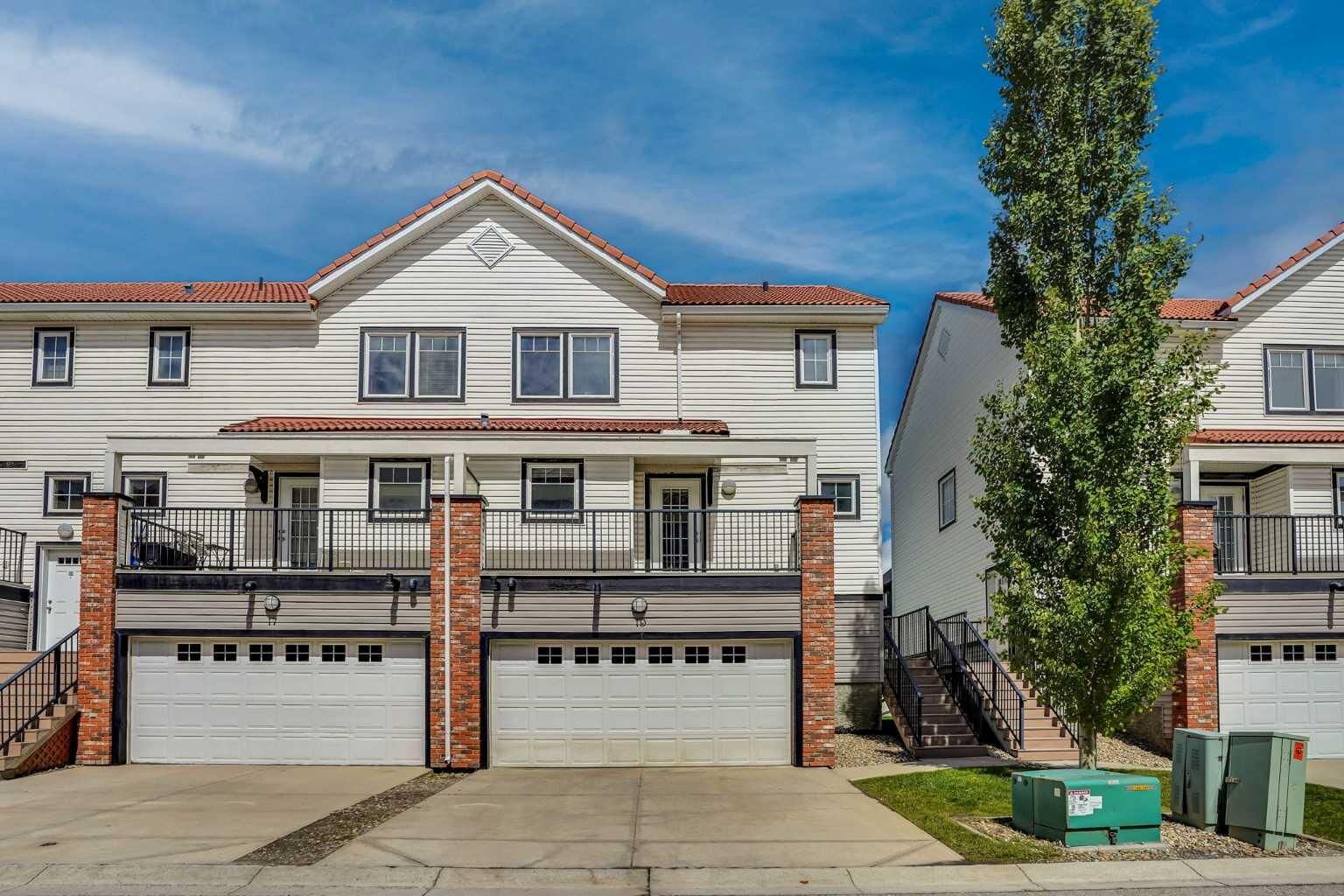 Property Photo: 19 Royal Oak Plaza NW AB T3G 0B3