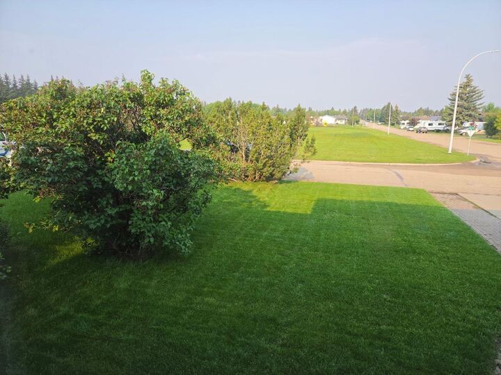 Property Photo: 5521 46 Street AB T0C 2J0