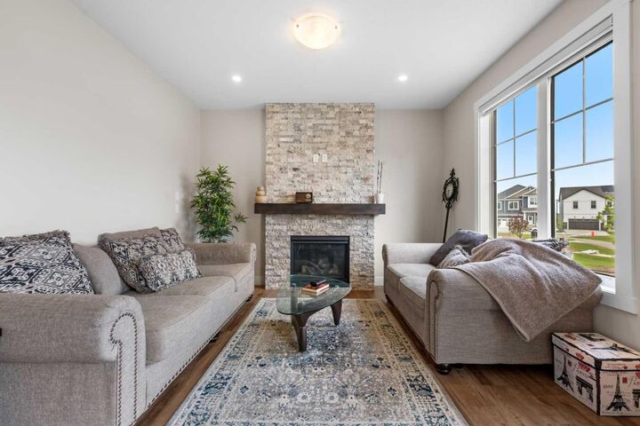 Property Photo: 629 Southwinds Close SW AB T4B 5L5