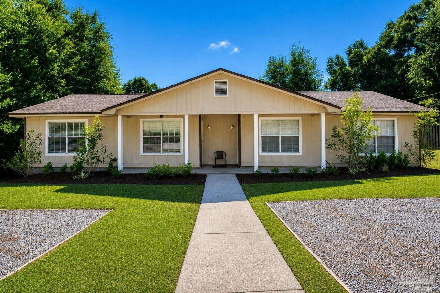 Property Photo:  10140 Guidy Ln  FL 32514 