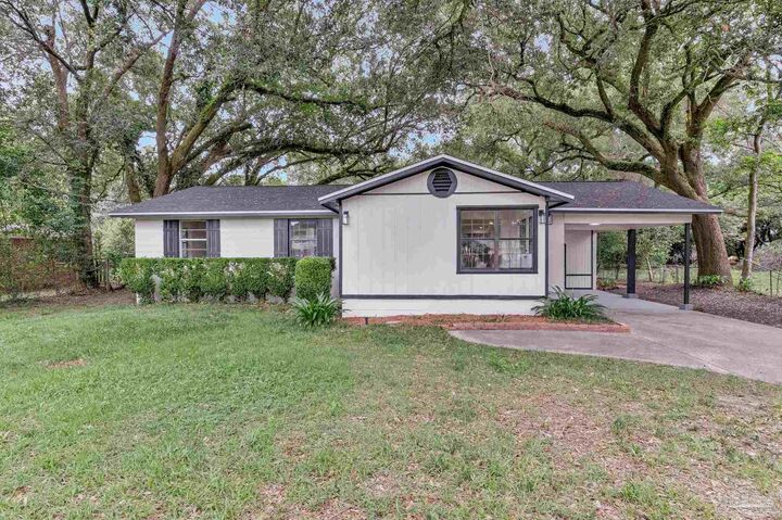 Property Photo: 6106 Chicago Ave FL 32526