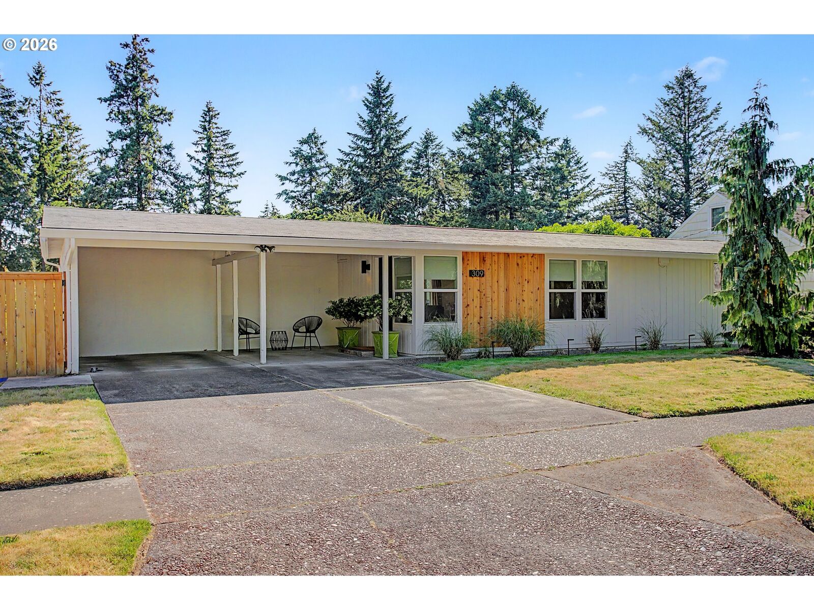 Property Photo: 309 NW Overlook Dr WA 98665