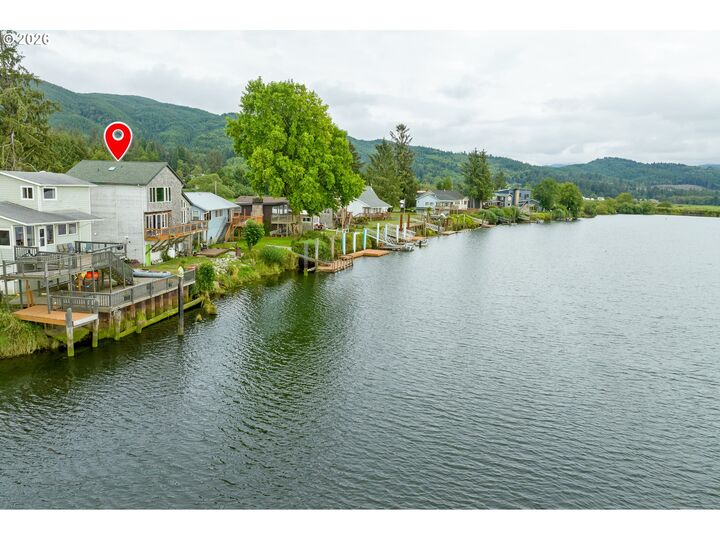 Property Photo:  16245 McDonald Rd  OR 97131 