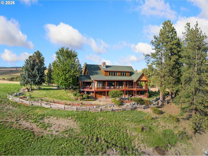 Property Photo:  62726 N Powder River Ln  OR 97867 