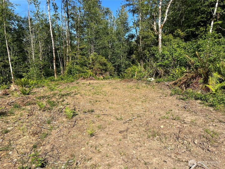 Property Photo:  4613  182nd Drive NE  WA 98290 
