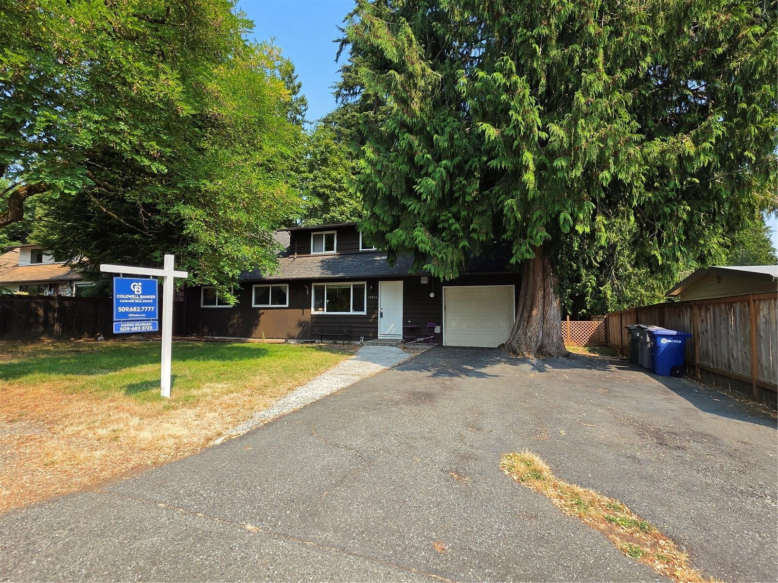 Property Photo: 18816 89 Avenue NE WA 98011