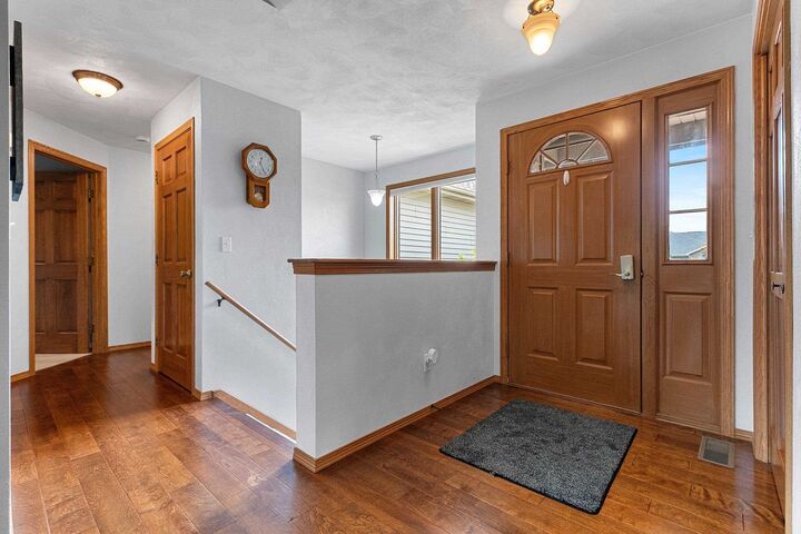 Property Photo:  1301 Kampo Drive  WI 54956-4369 