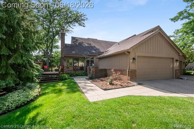 Property Photo: 37600 N Laurel Park Drive MI 48152