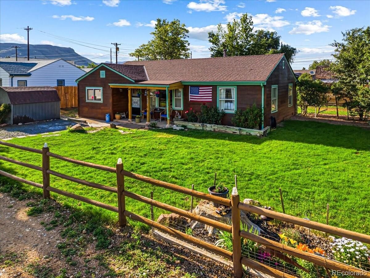 Property Photo:  15335 Arapahoe Drive  CO 80403 