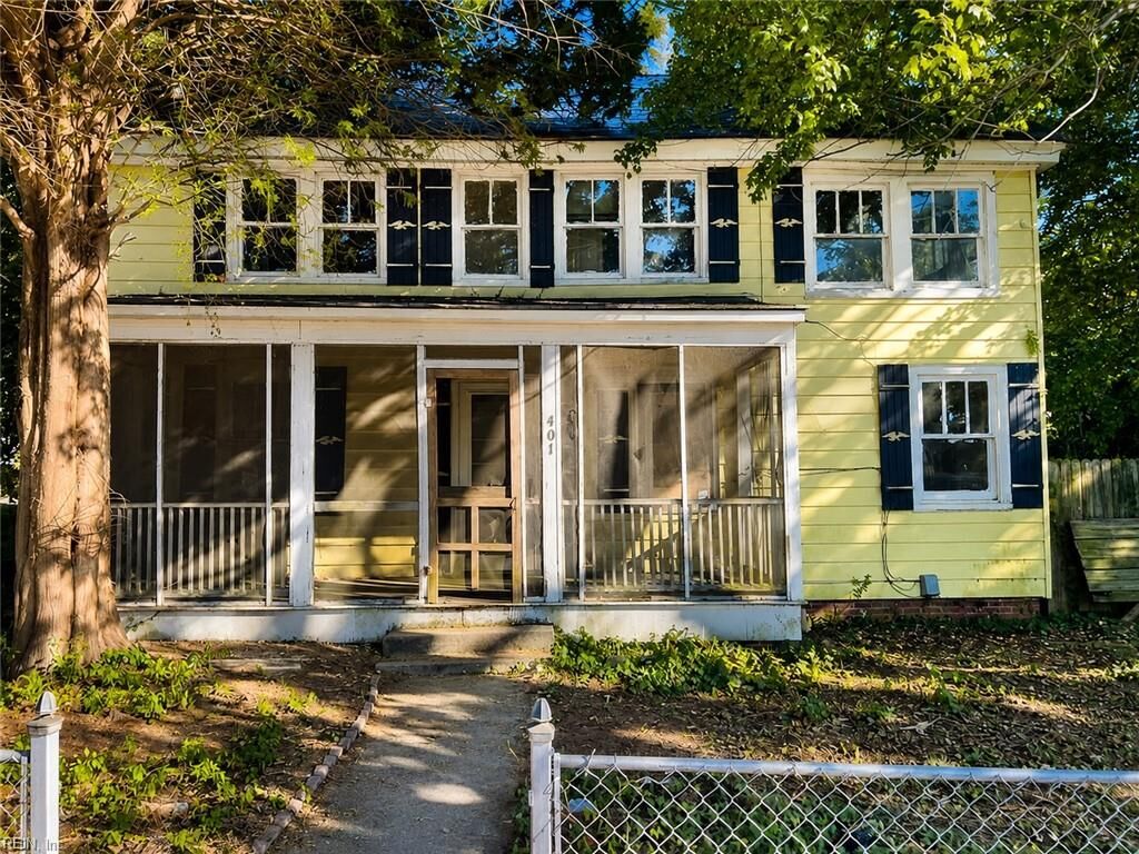 Property Photo:  401 S Curry St  VA 23663 