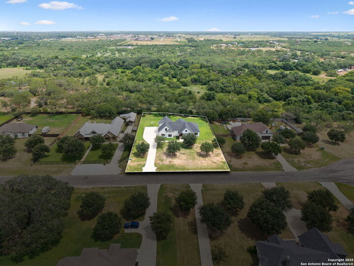 Property Photo:  177 E Short Meadow Dr  TX 78052 