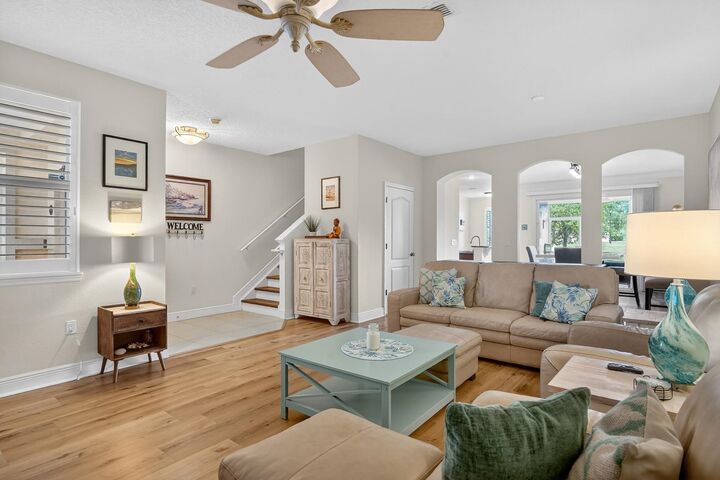 Property Photo:  200 Riverview Bnd 915  FL 32137 