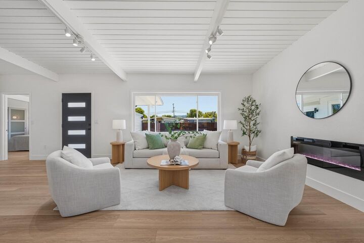 Property Photo:  2053 Harding Avenue  CA 94403 