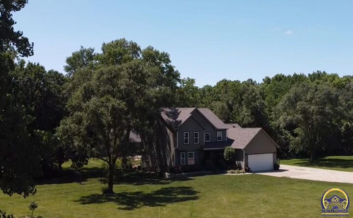 Property Photo: 4415 SE West Edge Rd KS 66609
