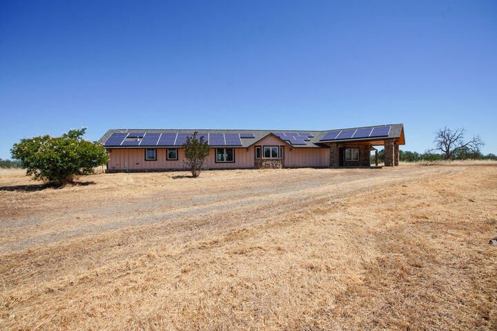 Property Photo:  18490 Gas Point Road  CA 96022 