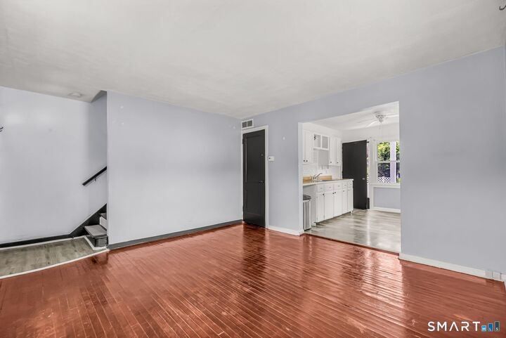 Property Photo:  591 Pearl Harbor Street  CT 06610 