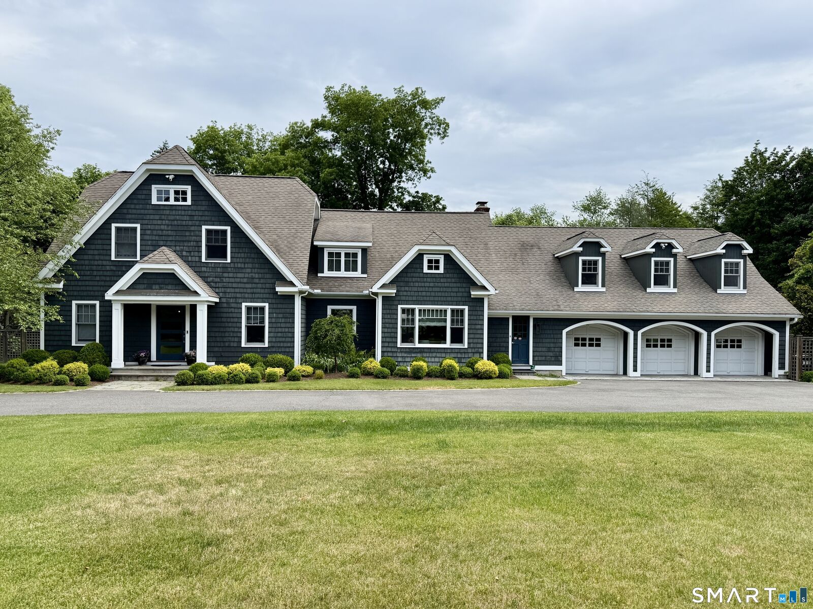 Property Photo:  18 West Meadow Road  CT 06897 
