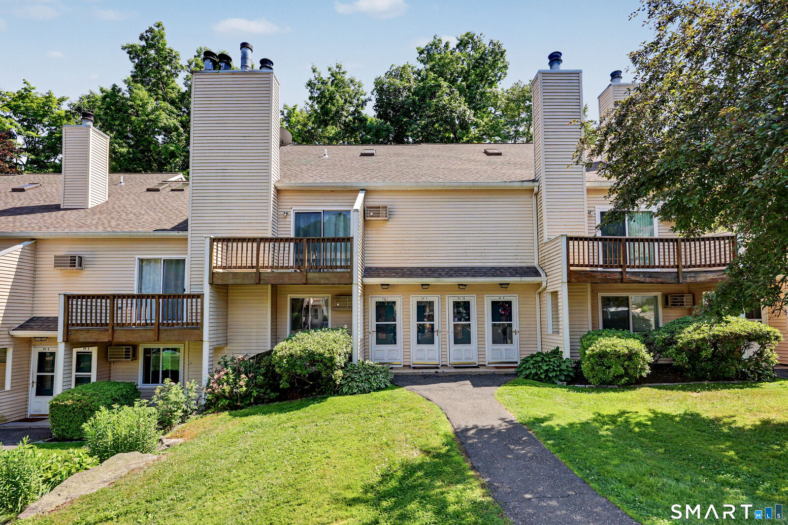 Property Photo: 8 Rose Lane 24-7 CT 06811